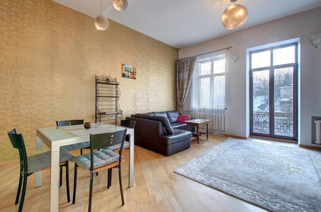Romantic City Center Apartment In Old Town Вильнюс Экстерьер фото