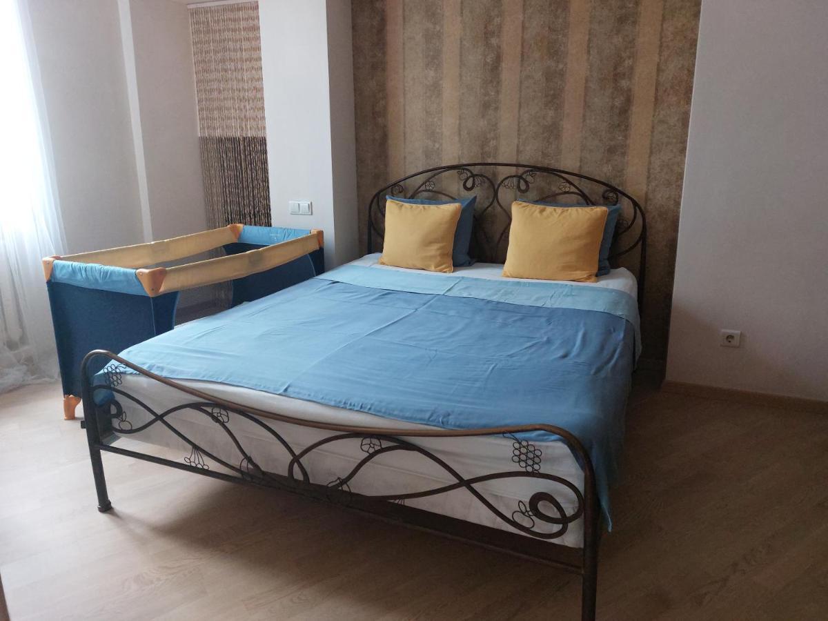 Romantic City Center Apartment In Old Town Вильнюс Экстерьер фото